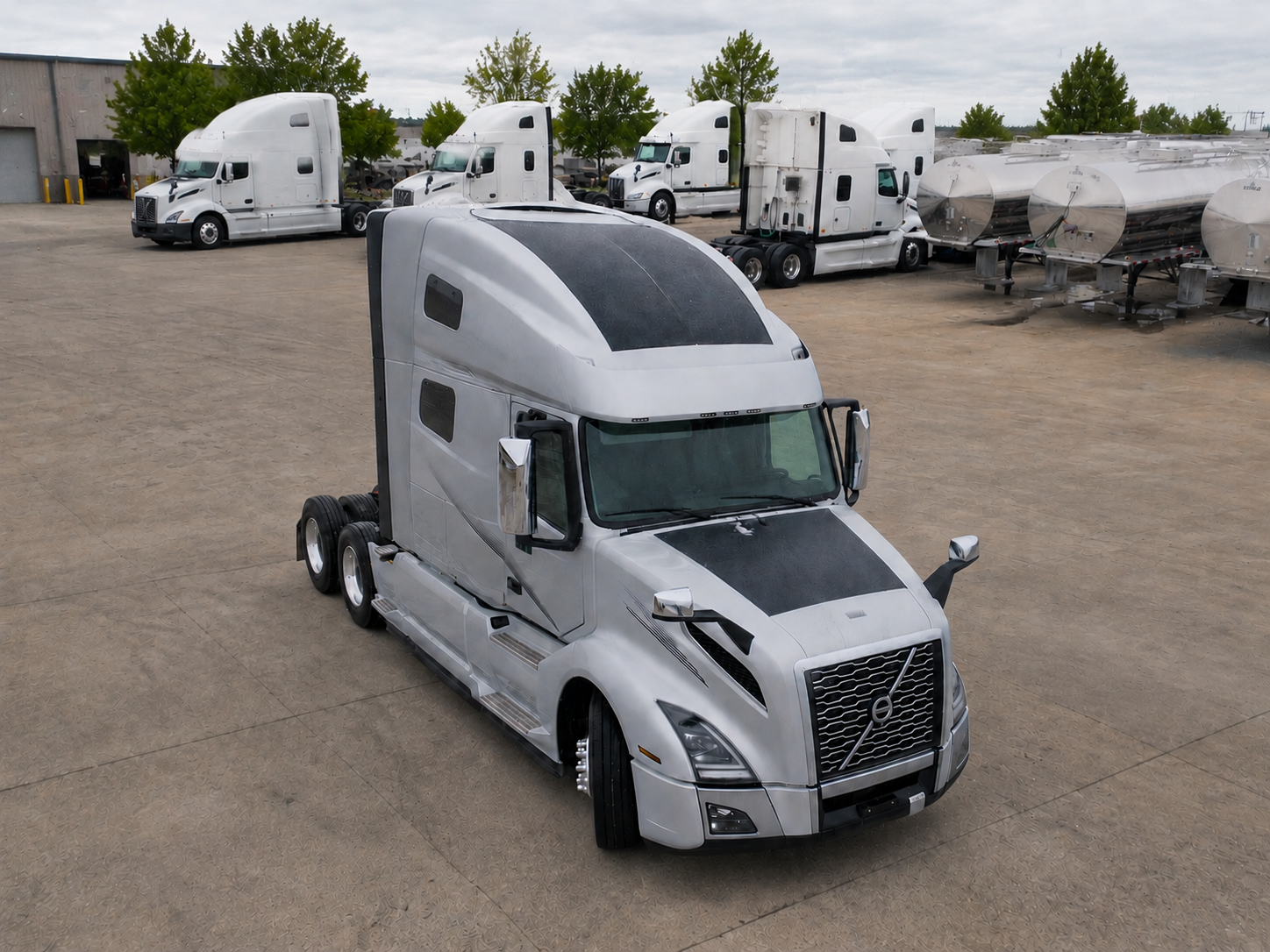 Heavy Duty Truck